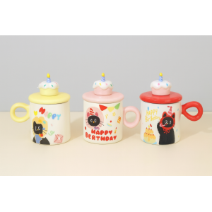 CANECA DECORATIVA DE PORCELANA 360ML